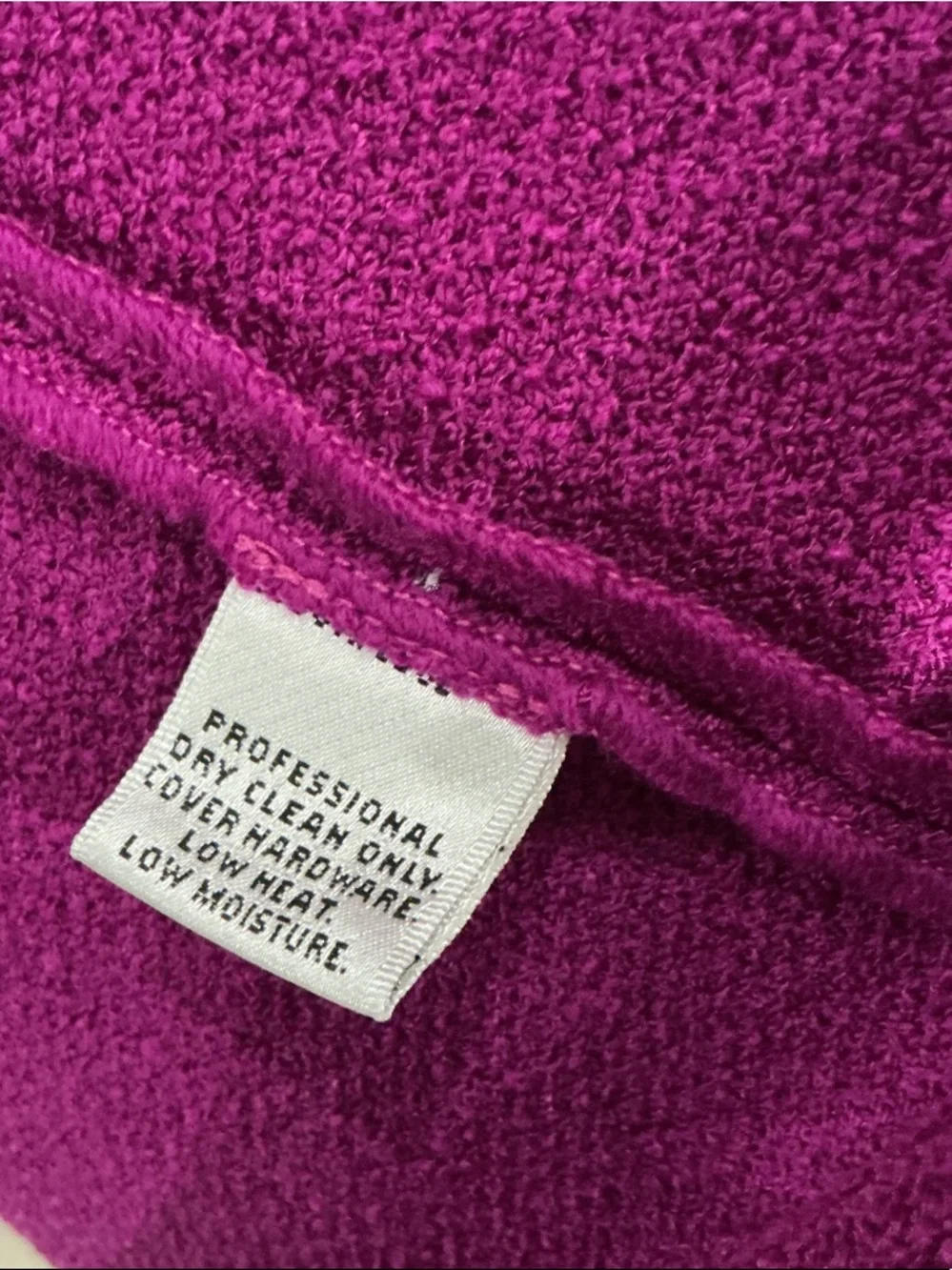 St. John Collection Fushia duster jacket. Size 6 - Picture 10 of 10